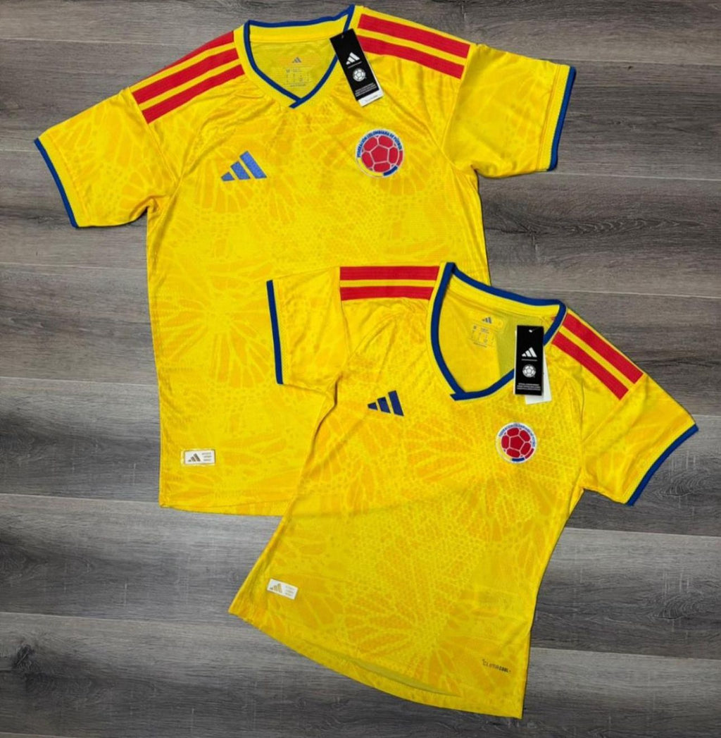COMBO CAMISETA SELECCION COLOMBI + BALON MUNDIAL 2026 + 7 FICHAS PANINI